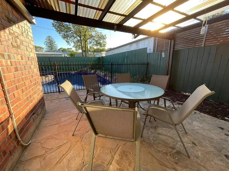 Group House With Views Of The Salt Pool And Spa Mitcham Holiday home